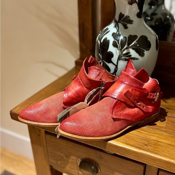 A.S.98 Shoes - A.S 98 | BNWT LEATHER ANKLE FLATS | size 39